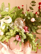 Load image into Gallery viewer, Winterful Arrangement