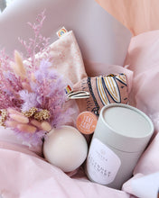 Load image into Gallery viewer, Rococo Gift Box