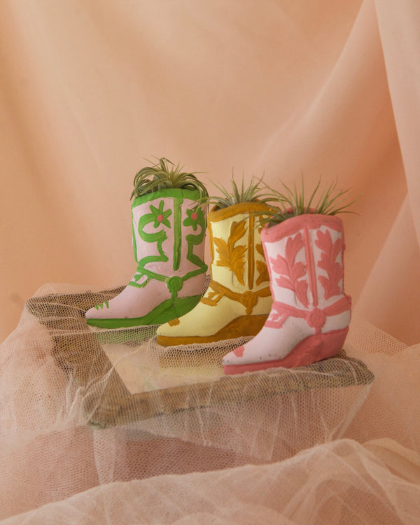 Teeny Boot Airplant Holder + Airplant image 1