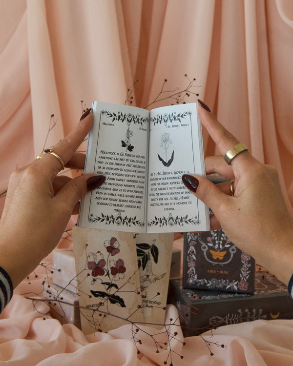 Leila Olive | Tarot Cards image 2