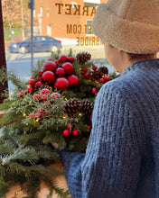 Load image into Gallery viewer, Winter Wreath
