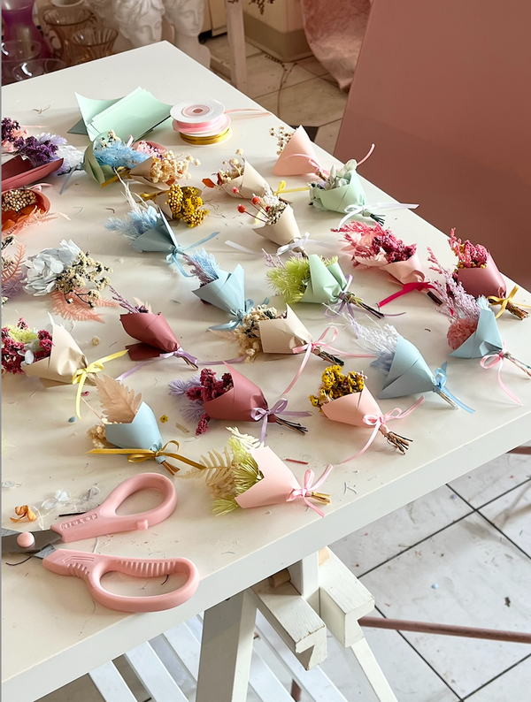 Rococo Mini Preserved Bouquet Magnet Set image 4