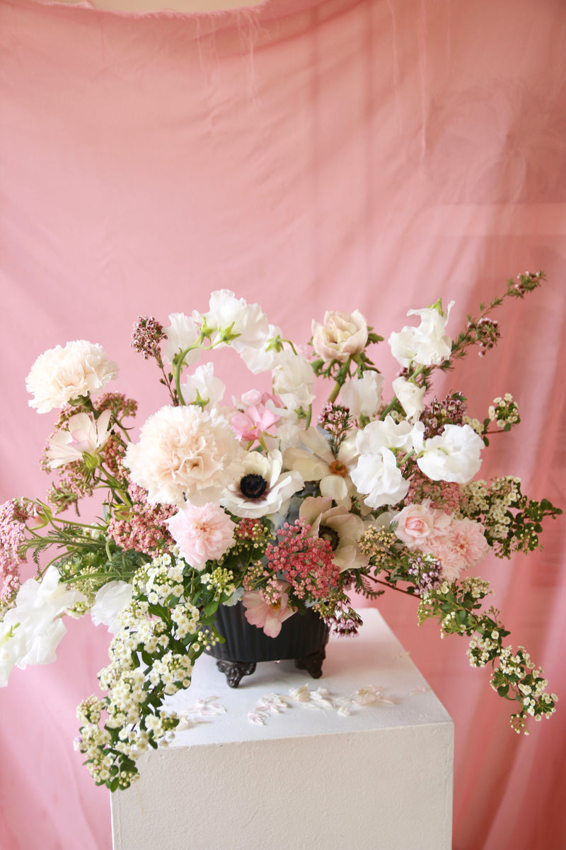 Floral Arrangement Subscription – Rococo Floral co.